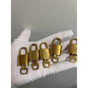323 Louis Vuitton Padlocks Gold Tone Brass Lock and Key 1‎ set Authentic